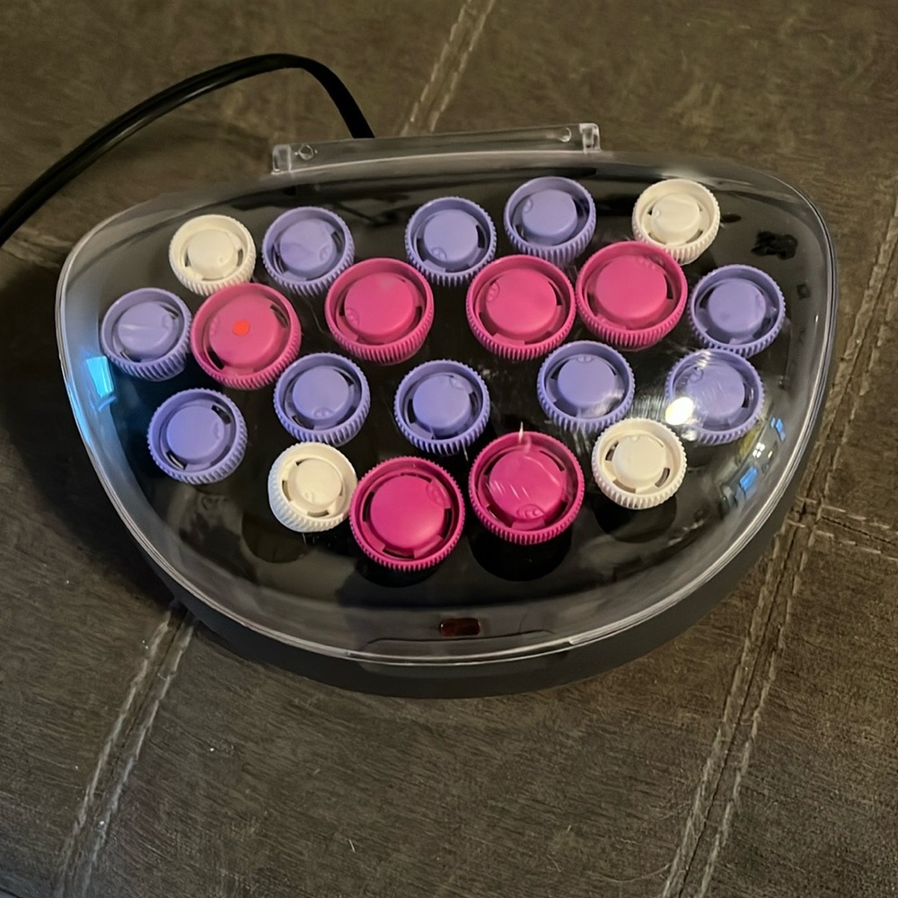 Hot roller set with three different sizes included